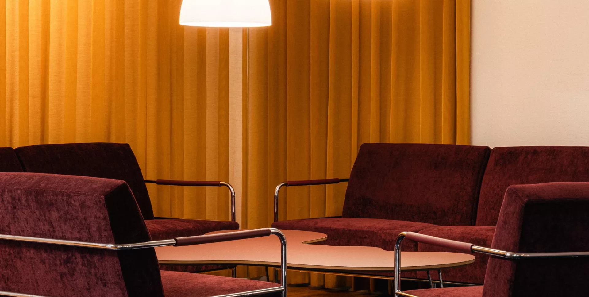 Möbler av Gunilla Allard klädda i Kirkby Design Crush