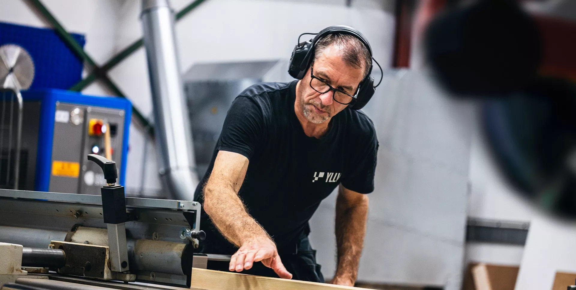 Planhyveln i snickeriet på Yllw Factory